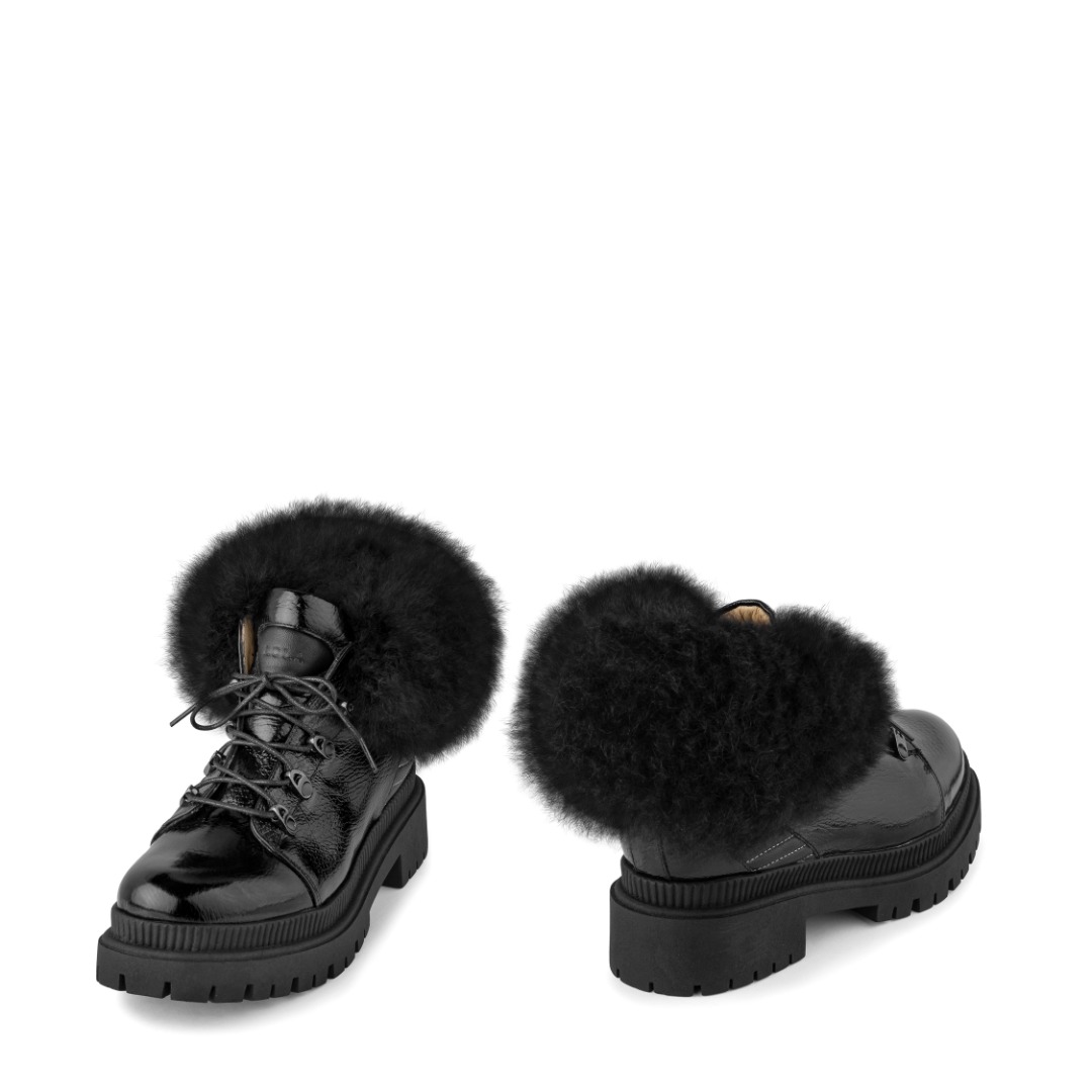 GISSE BLACK