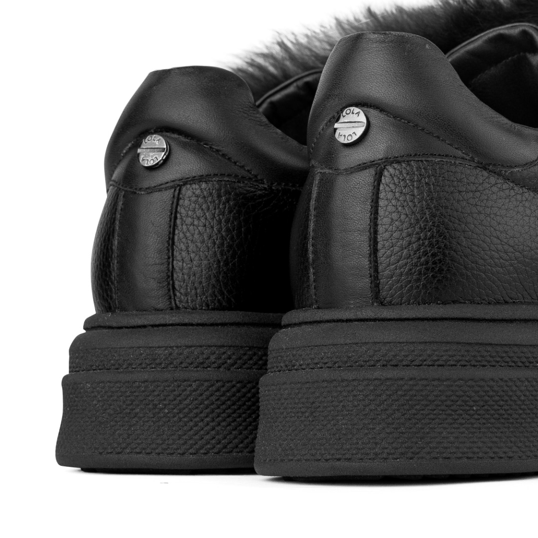 VARIE BLACK