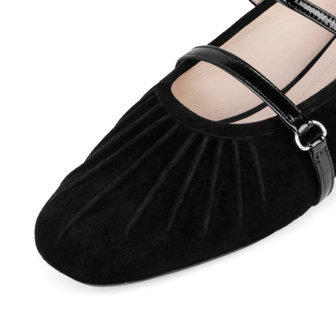 PRISCILA PURE BLACK
